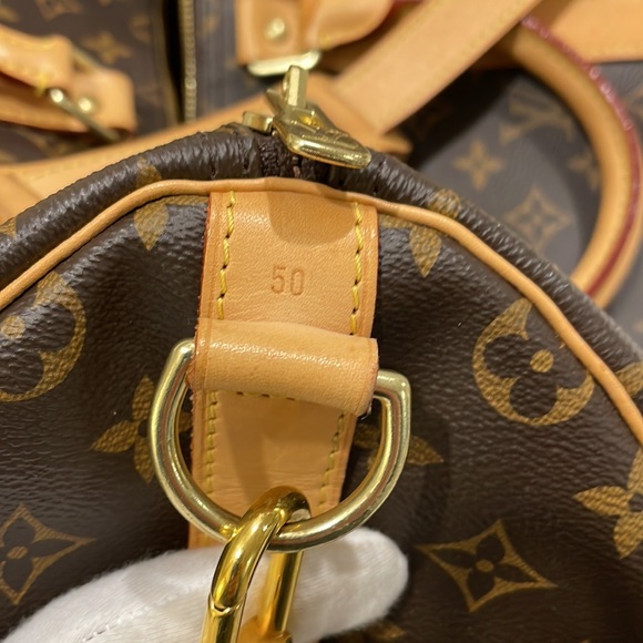 Louis Vuitton Monogram keepall Bandouliere 50 - Authentic - EUC - Picture 14 of 15
